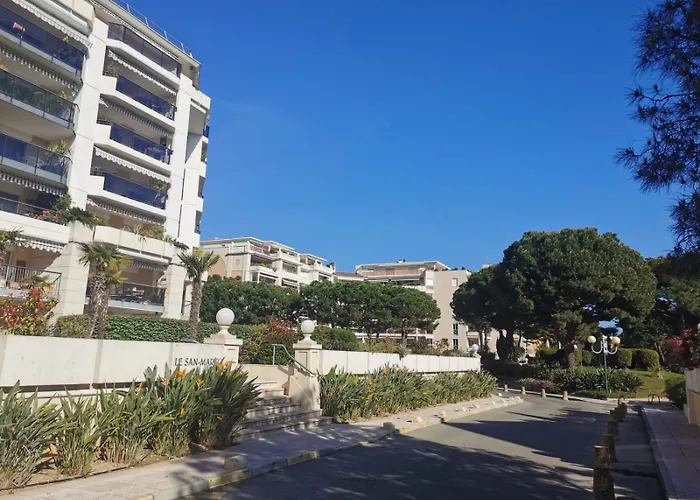Lido, Private Apartment Seaside, Parking, Swimming Pool